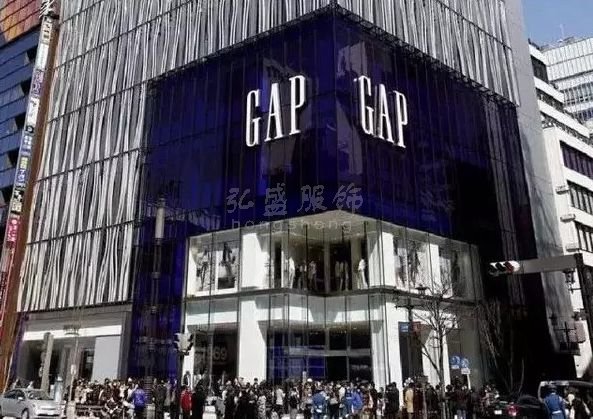 微信首次跨界时尚服饰 与快时尚Gap推出联名设计系列